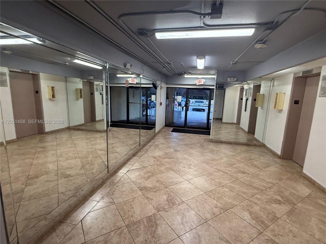 200 172nd St , Unit 416, Sunny Isles Beach, FL 33160 Photo