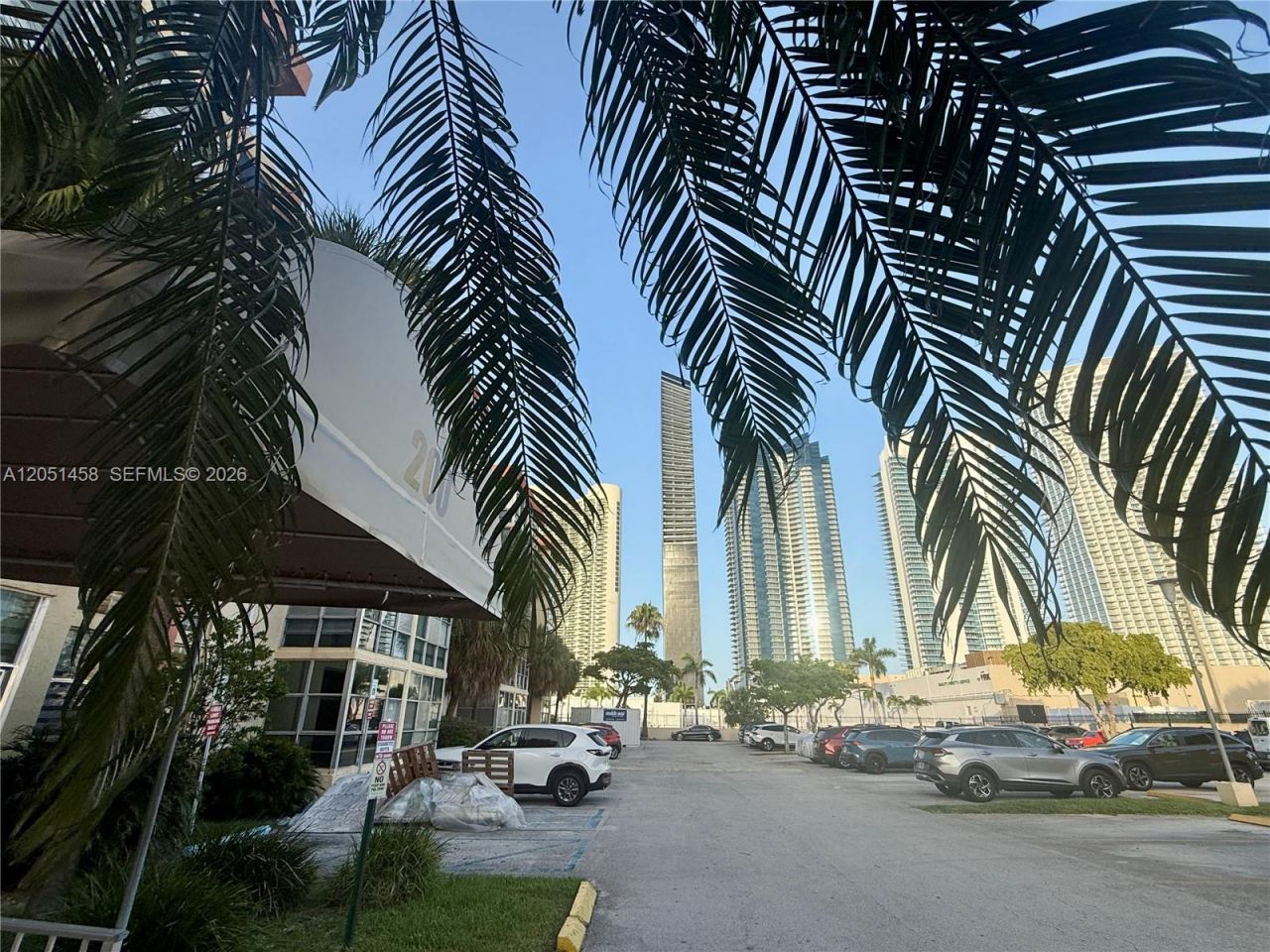 200 172nd St , Unit 416, Sunny Isles Beach, FL 33160 Photo
