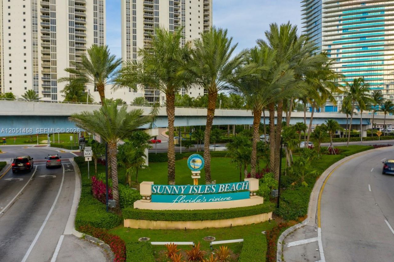 200 172nd St , Unit 416, Sunny Isles Beach, FL 33160 Photo