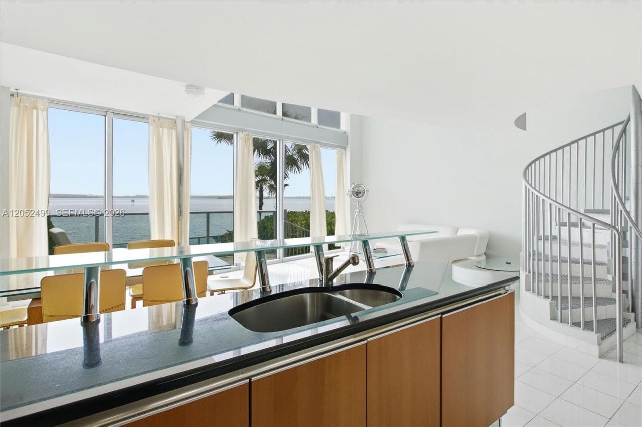 1331 Brickell Bay Dr, Unit BL-26, Miami, FL 33131 Photo
