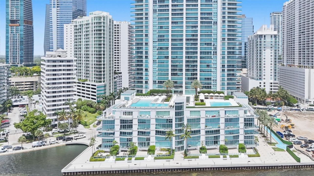 1331 Brickell Bay Dr, Unit BL-26, Miami, FL 33131 Photo