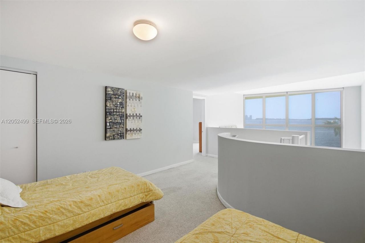 1331 Brickell Bay Dr, Unit BL-26, Miami, FL 33131 Photo