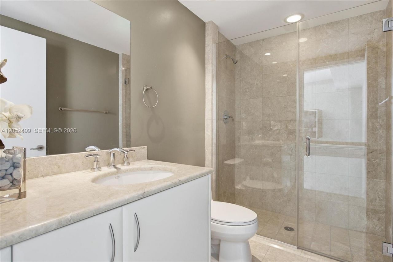 1331 Brickell Bay Dr, Unit BL-26, Miami, FL 33131 Photo