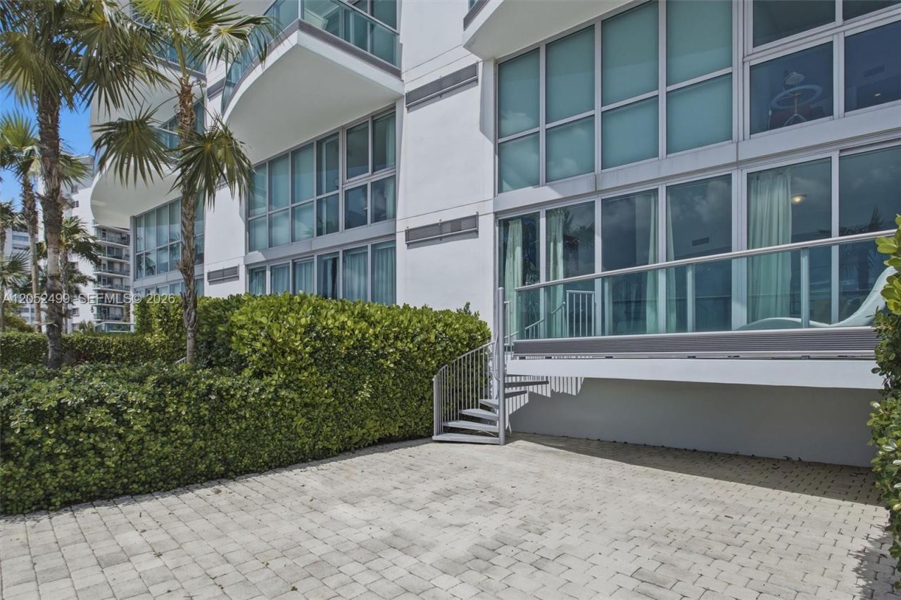1331 Brickell Bay Dr, Unit BL-26, Miami, FL 33131 Photo
