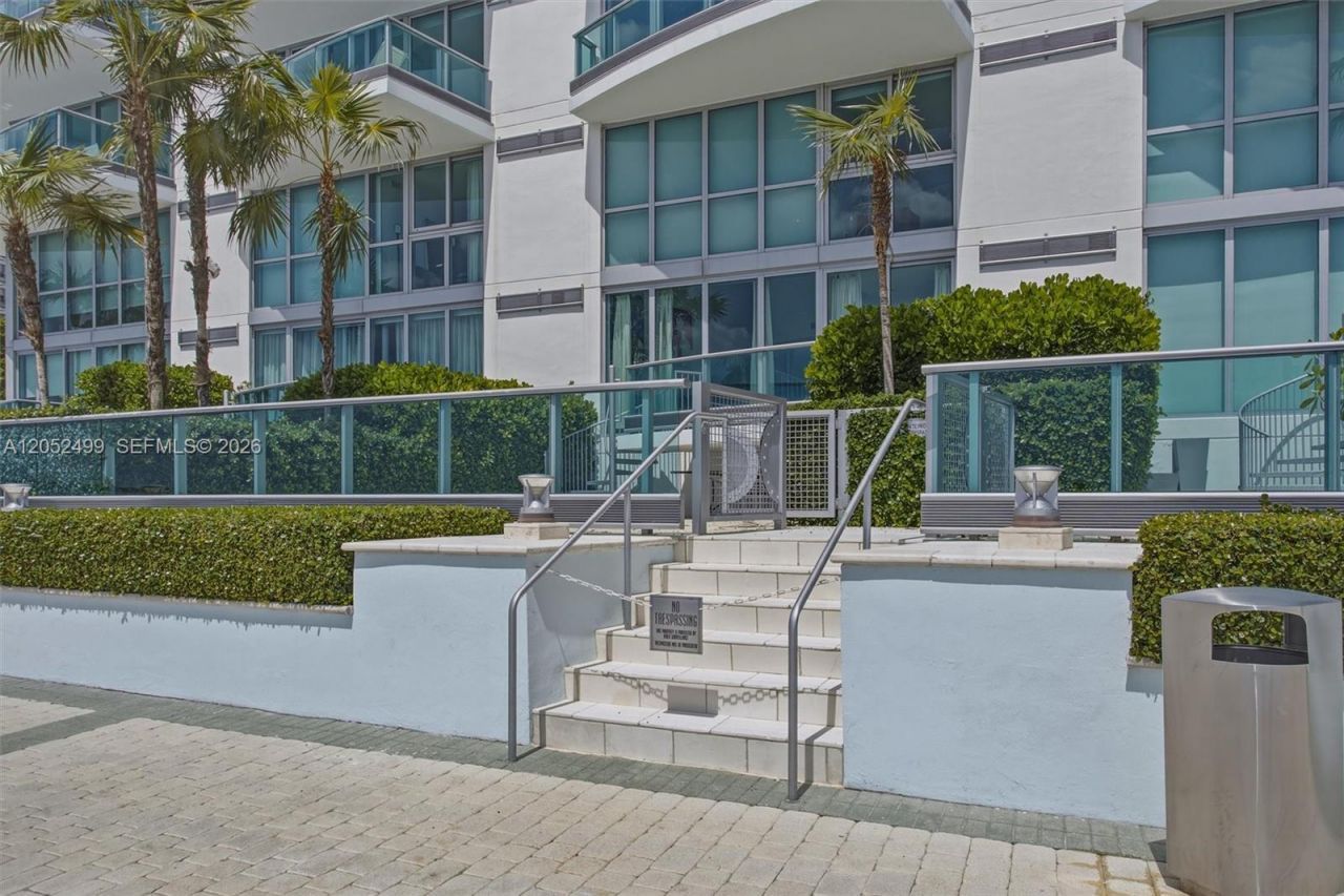 1331 Brickell Bay Dr, Unit BL-26, Miami, FL 33131 Photo