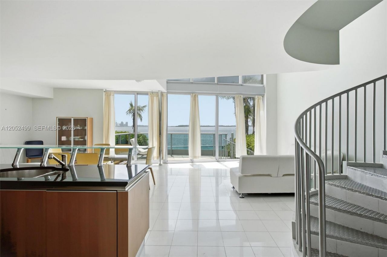 1331 Brickell Bay Dr, Unit BL-26, Miami, FL 33131 Photo