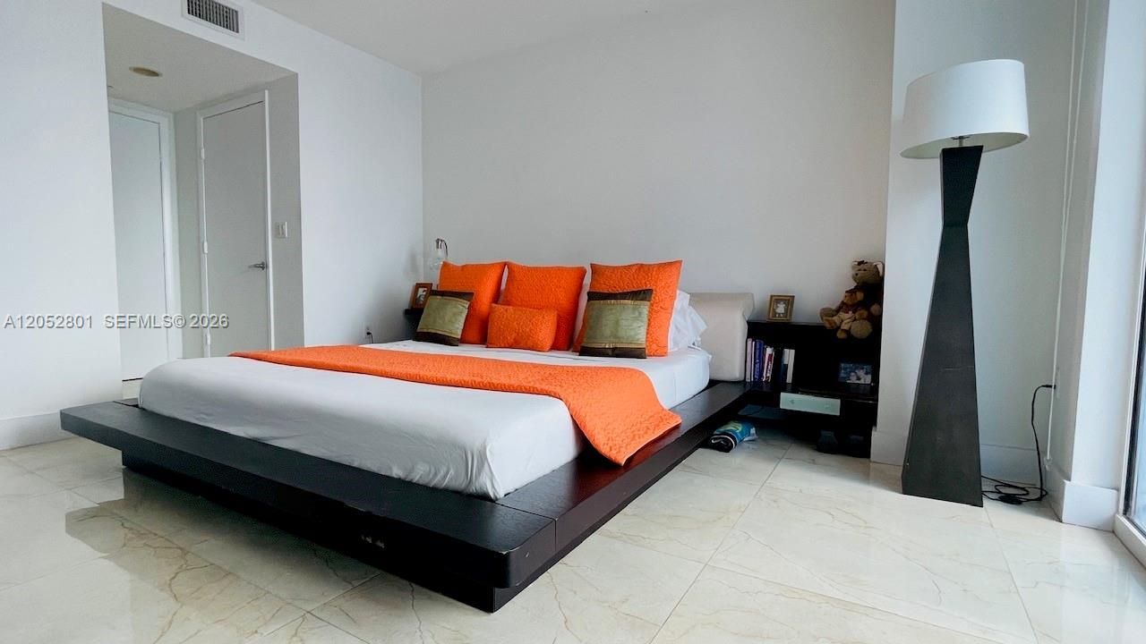 50 Biscayne Blvd, Unit 1701, Miami, FL 33132 Photo