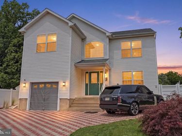 2347 MAPLE AVENUE, CROYDON, PA 19021