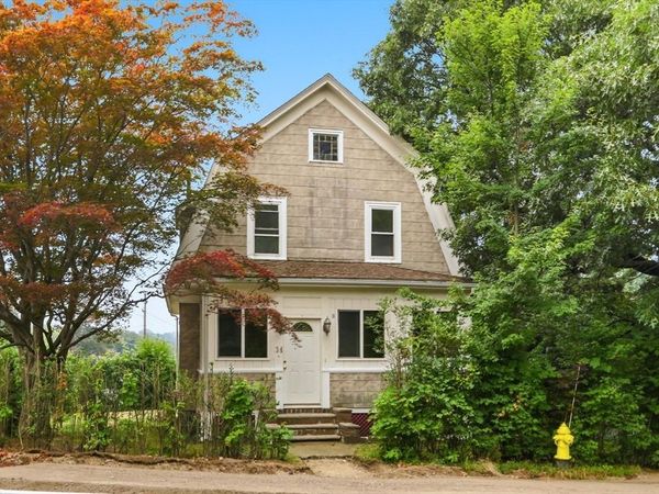34 Common St, Braintree, MA 02184