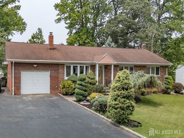 27 Fagan Place , Colonia, NJ 07067