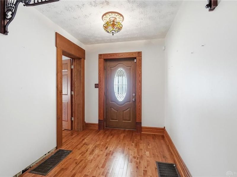 649 E High Street, Springfield, OH 45505 Photo 10