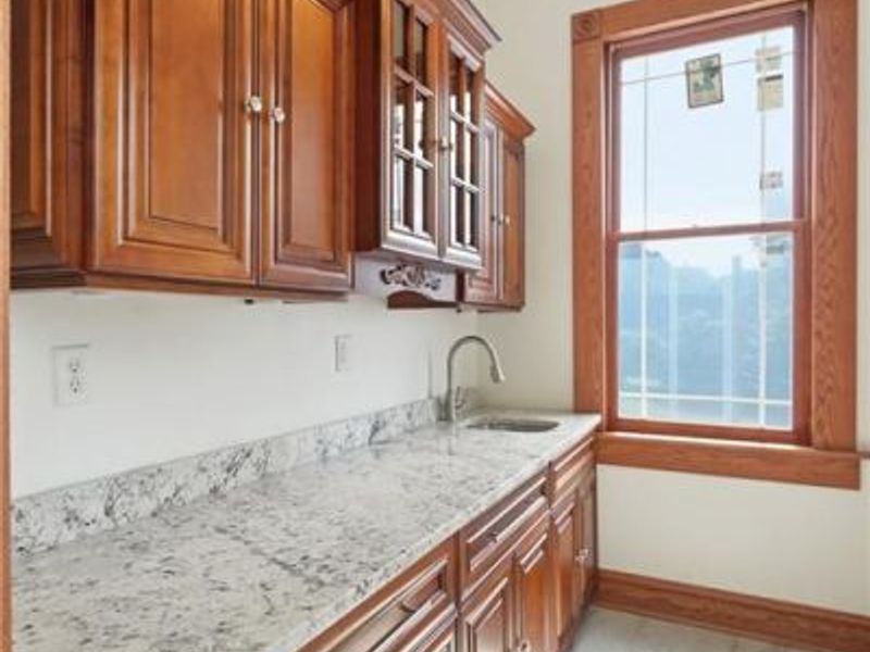 649 E High Street, Springfield, OH 45505 Photo 54