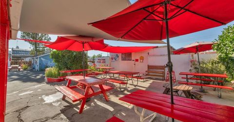 198 Main Street, Bridgeport, CA 93517 Photo