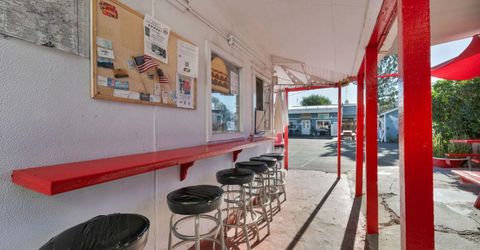 198 Main Street, Bridgeport, CA 93517 Photo