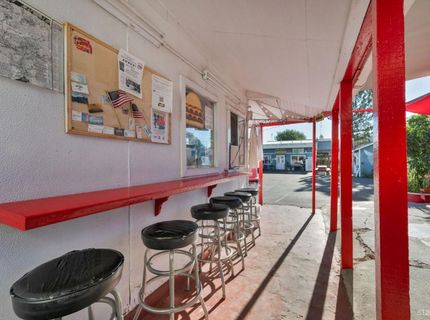 198 Main Street, Bridgeport, CA 93517 Photo