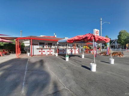 198 Main Street, Bridgeport, CA 93517 Photo