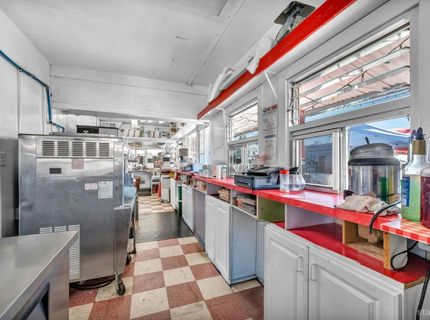 198 Main Street, Bridgeport, CA 93517 Photo