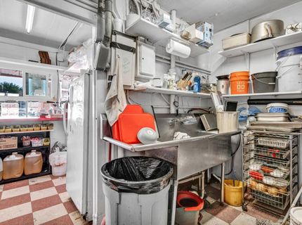198 Main Street, Bridgeport, CA 93517 Photo