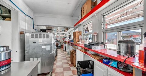 198 Main Street, Bridgeport, CA 93517 Photo