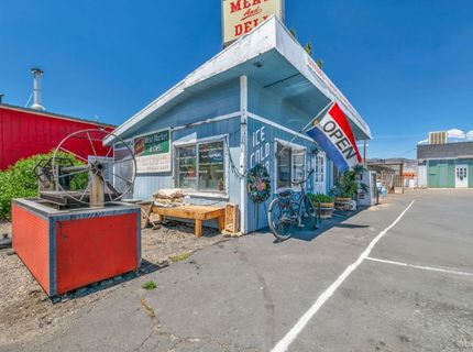 198 Main Street, Bridgeport, CA 93517 Photo