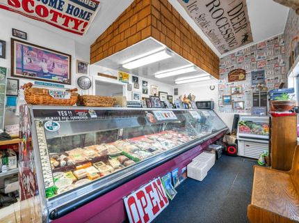 198 Main Street, Bridgeport, CA 93517 Photo