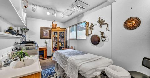 198 Main Street, Bridgeport, CA 93517 Photo