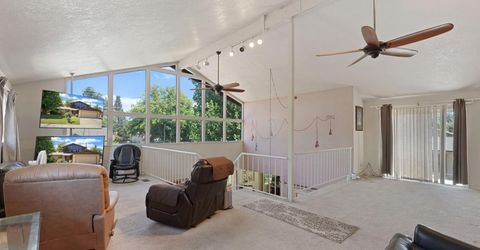 7 S Fairmont Ave, Lodi, CA 95240 Photo