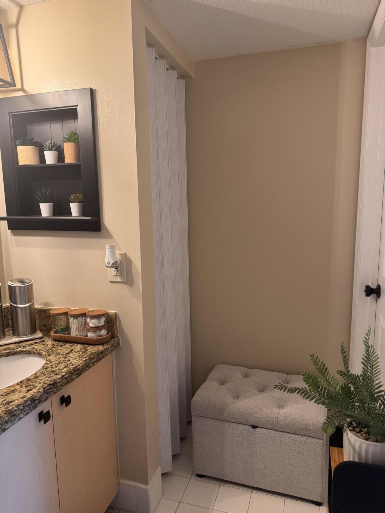 4280 San Marino Boulevard, Unit Apt 204, West Palm Beach, FL 33409 Photo