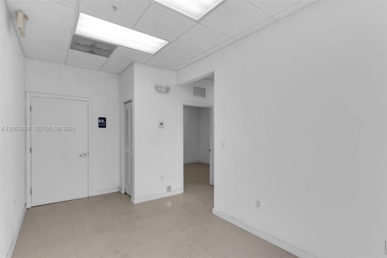 7900 NW 71st St , Medley, FL 33166 Photo