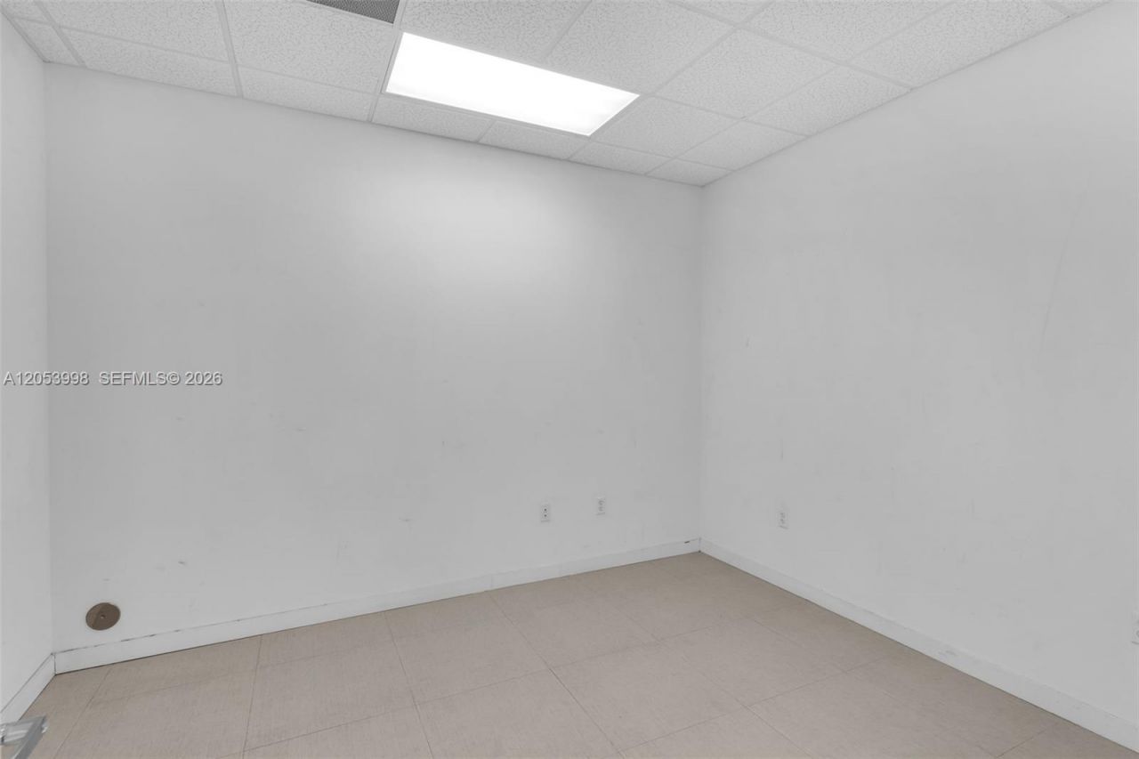 7900 NW 71st St , Medley, FL 33166 Photo