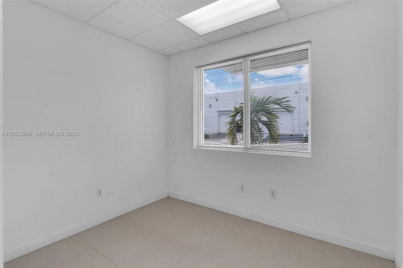 7900 NW 71st St , Medley, FL 33166 Photo