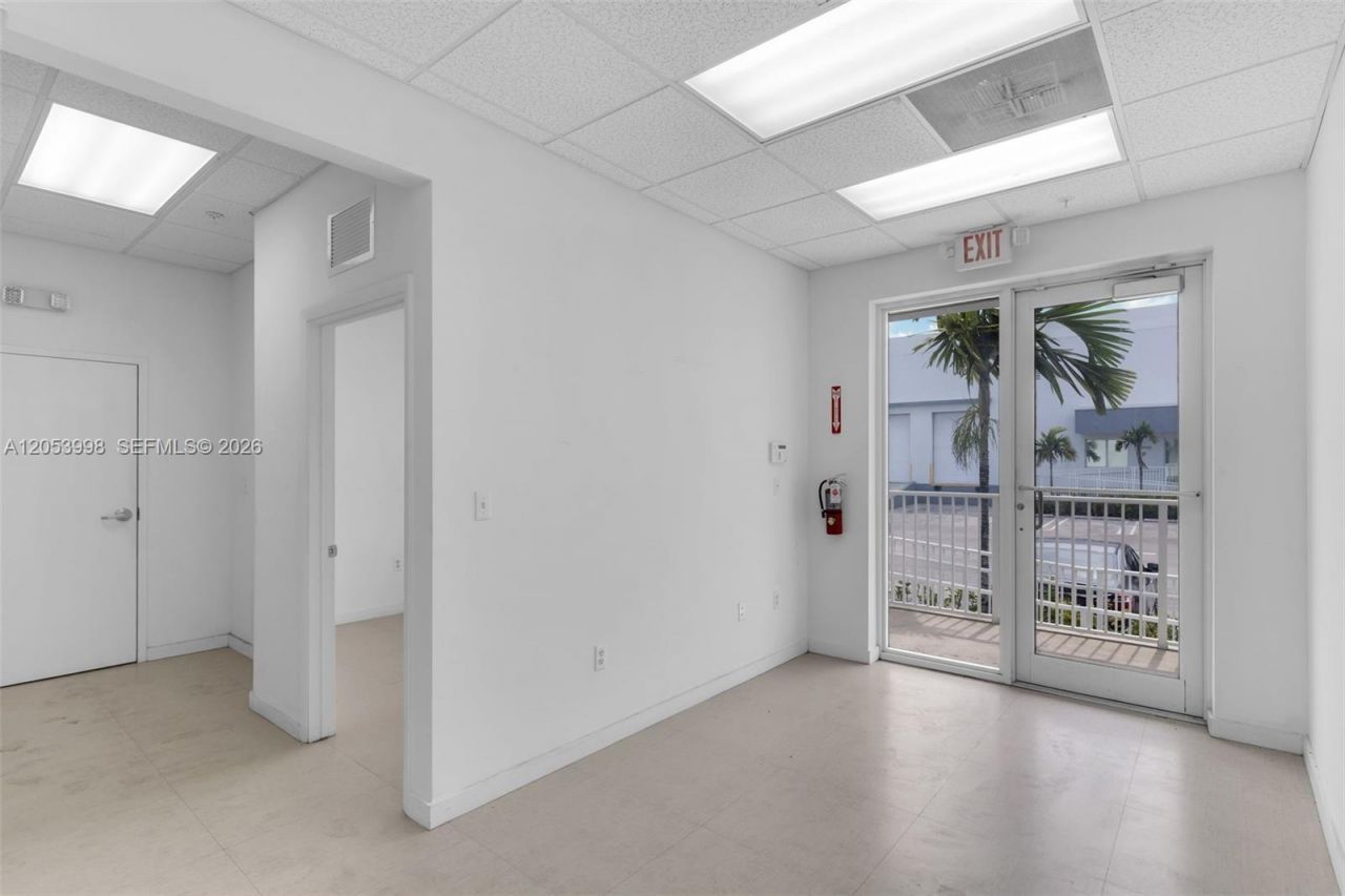 7900 NW 71st St , Medley, FL 33166 Photo
