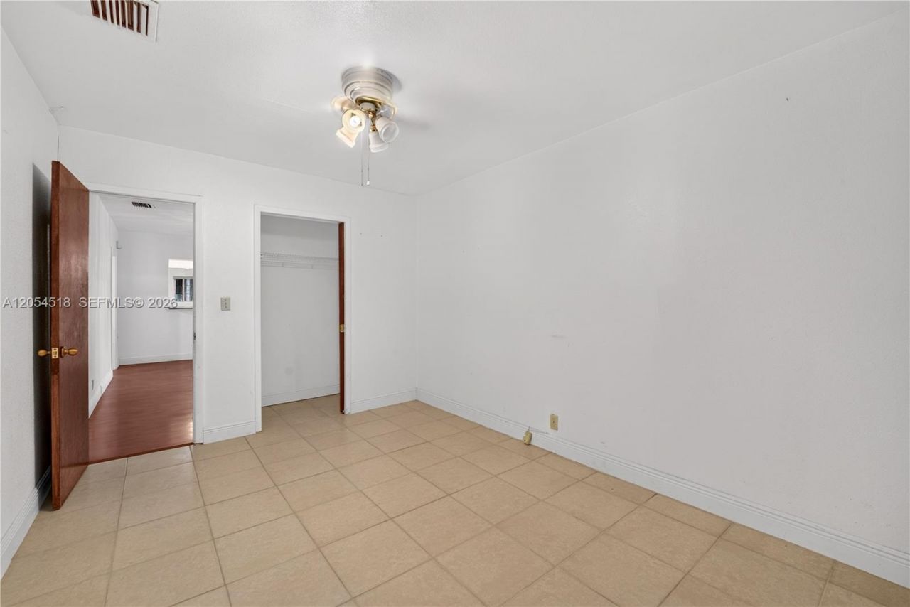 12021 SW 174th St , Miami, FL 33177 Photo