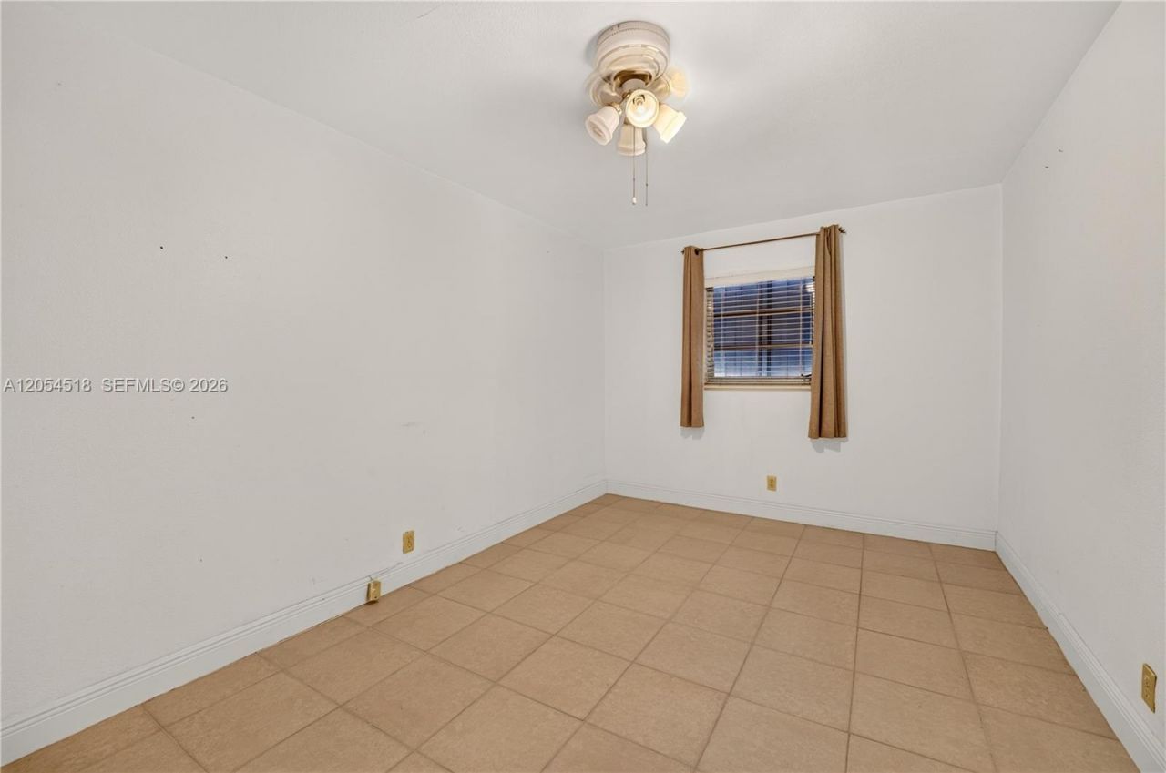 12021 SW 174th St , Miami, FL 33177 Photo