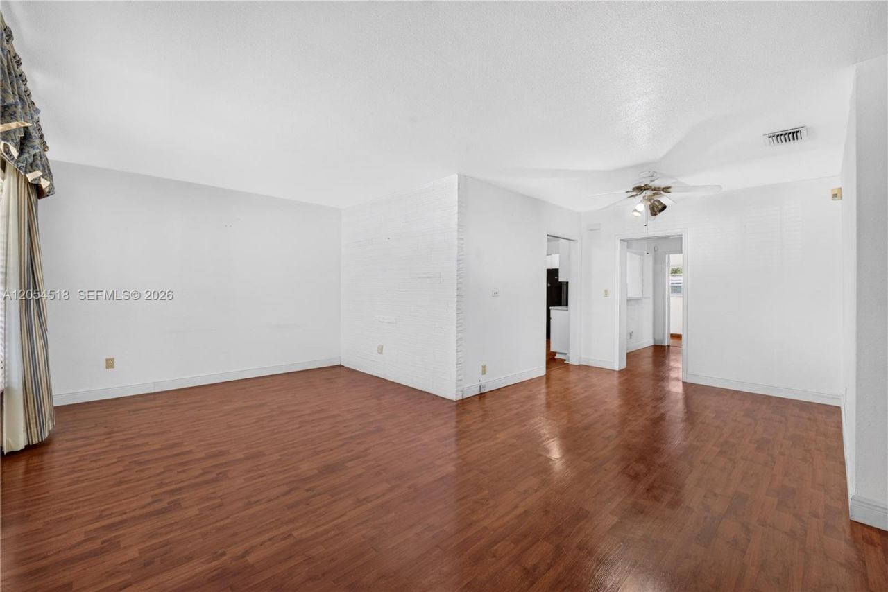 12021 SW 174th St , Miami, FL 33177 Photo
