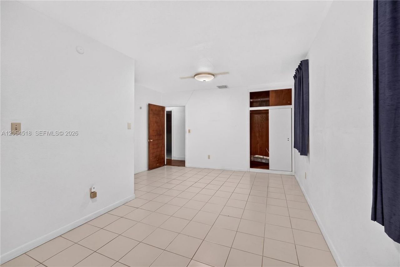12021 SW 174th St , Miami, FL 33177 Photo