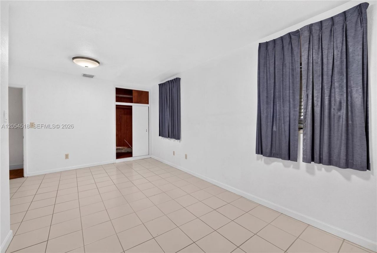 12021 SW 174th St , Miami, FL 33177 Photo