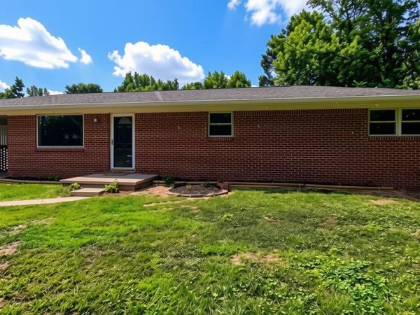 161 Co Rd 42, Florence, AL 35633