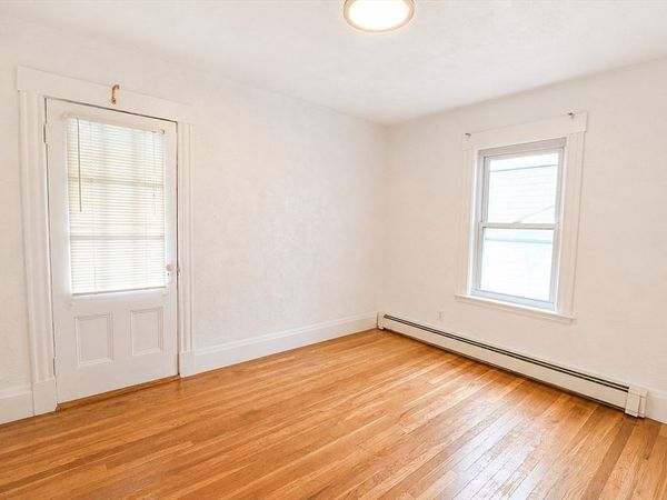 53 Sycamore St, Unit 1, Everett, MA 02149