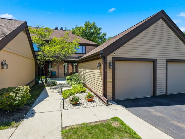 1542 Anderson Lane , Buffalo Grove, IL 60089