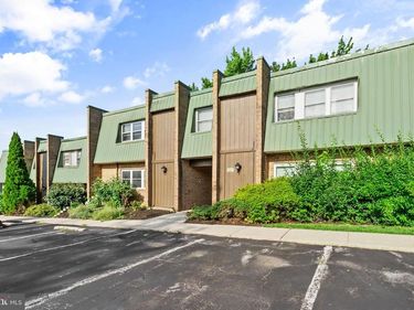 119 MEADOWVIEW LANE, Unit 119, MONT CLARE, PA 19453