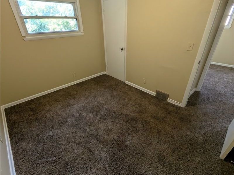 328 Wood Alley, East Liverpool, OH 43920 Photo 17