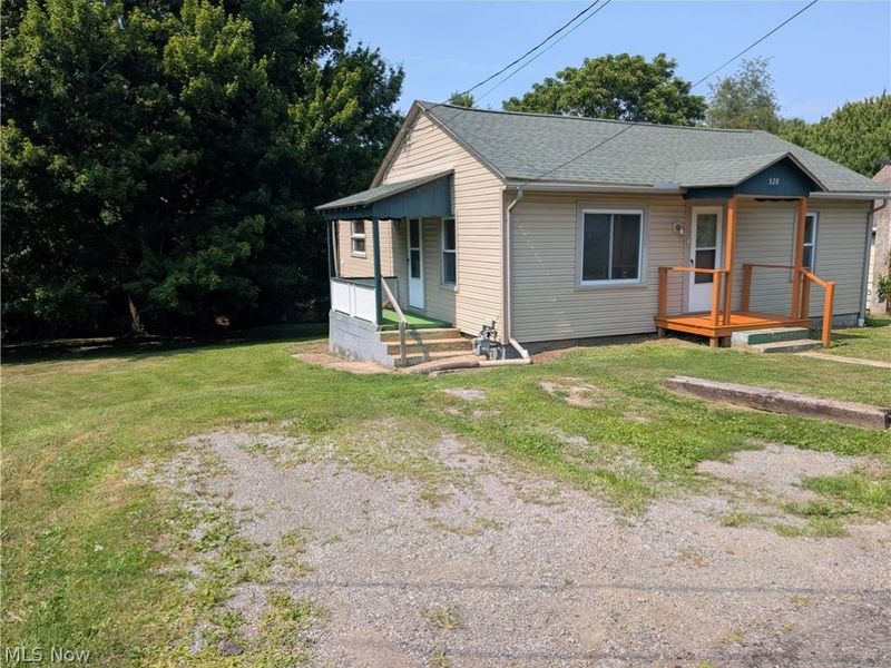 328 Wood Alley, East Liverpool, OH 43920 Photo 2