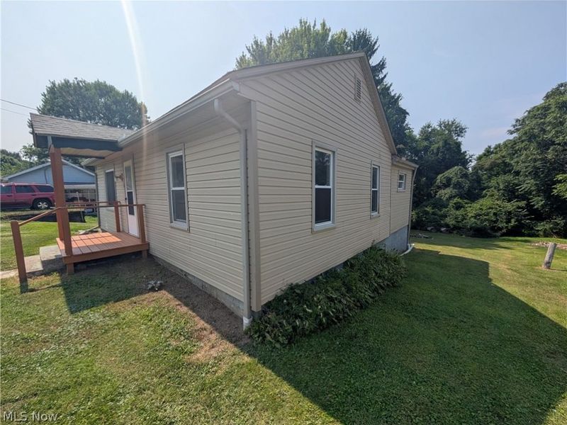 328 Wood Alley, East Liverpool, OH 43920 Photo 3