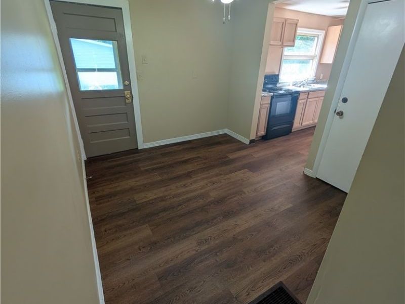 328 Wood Alley, East Liverpool, OH 43920 Photo 6