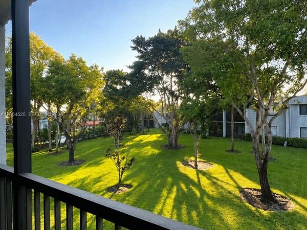 16571 Blatt Blvd , Unit 203, Weston, FL 33326