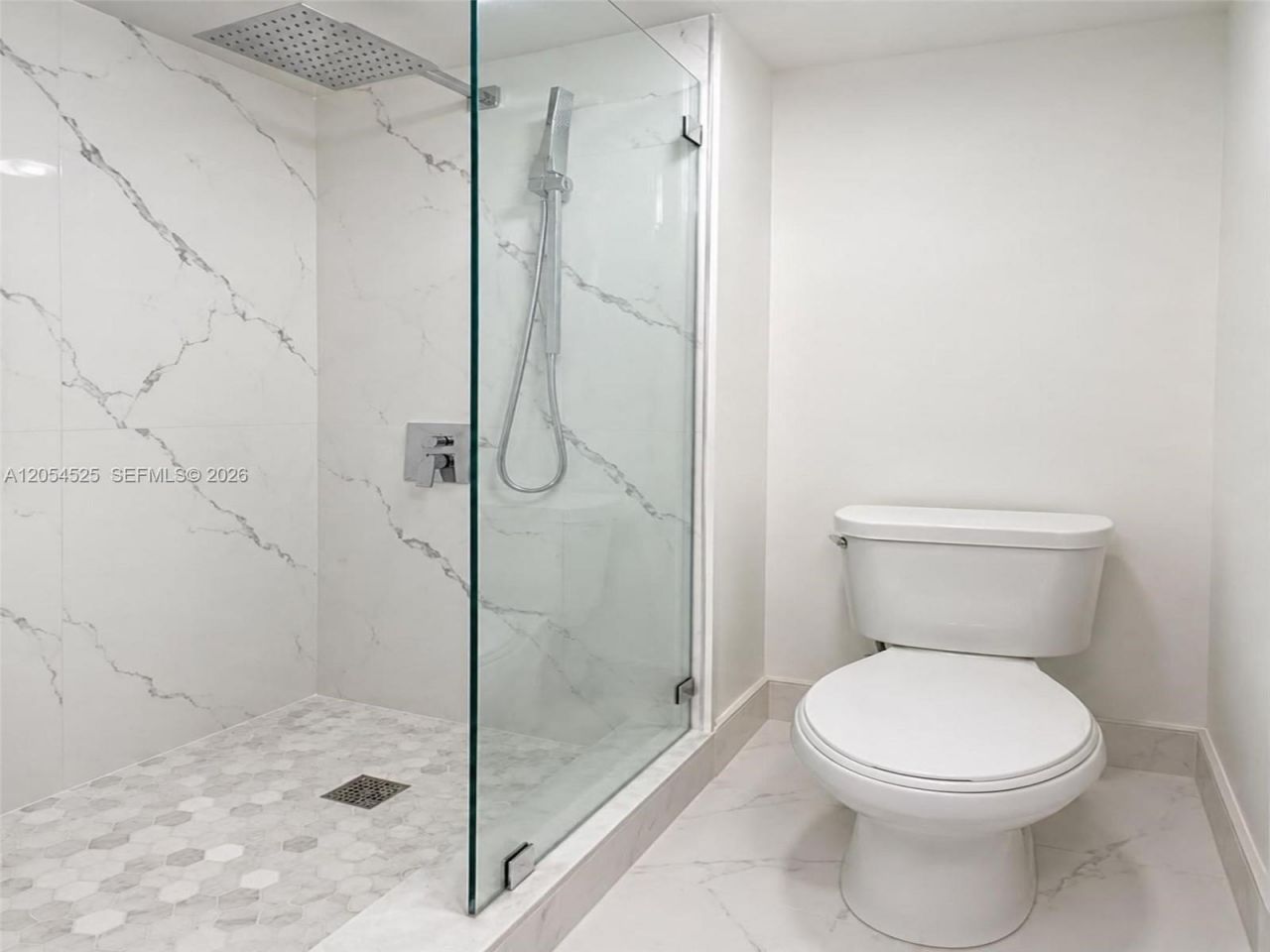 16571 Blatt Blvd, Unit 203, Weston, FL 33326 Photo