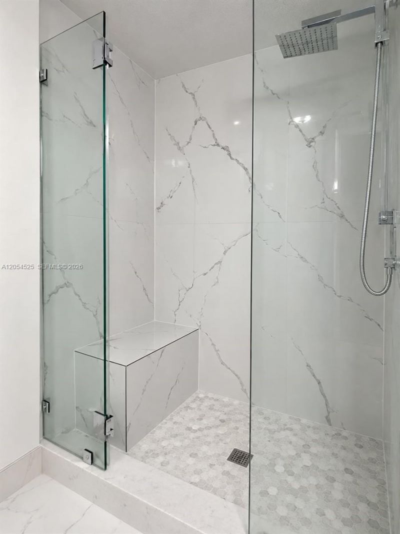 16571 Blatt Blvd, Unit 203, Weston, FL 33326 Photo