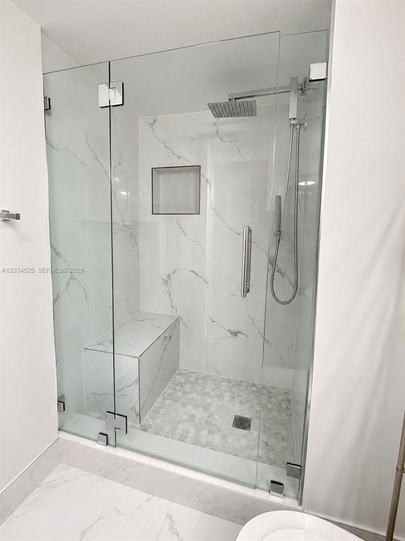 16571 Blatt Blvd, Unit 203, Weston, FL 33326 Photo