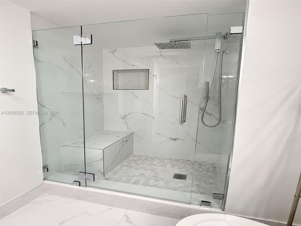 16571 Blatt Blvd, Unit 203, Weston, FL 33326 Photo